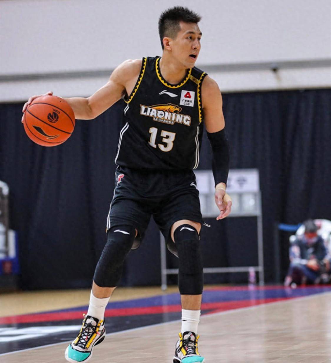 郭艾伦NBA夏季联赛集锦：对阵国王砍下20分5助攻的简单介绍