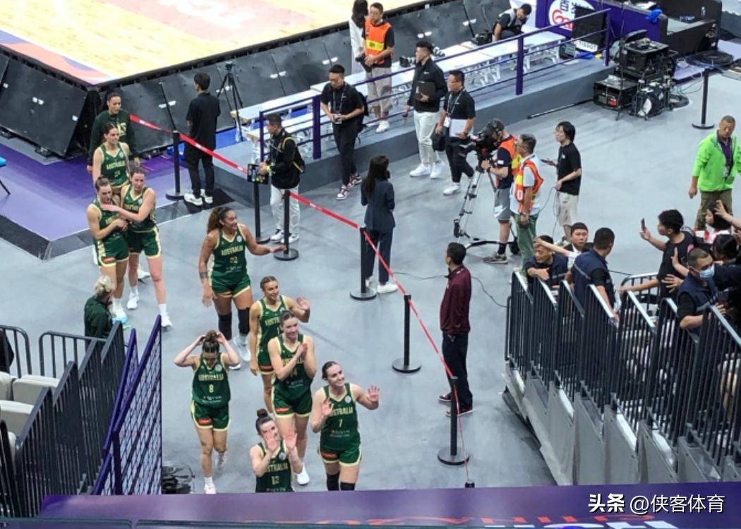 企鹅体育-中国女篮与澳大利亚头名晋级4强半决赛大概率战日本的简单介绍